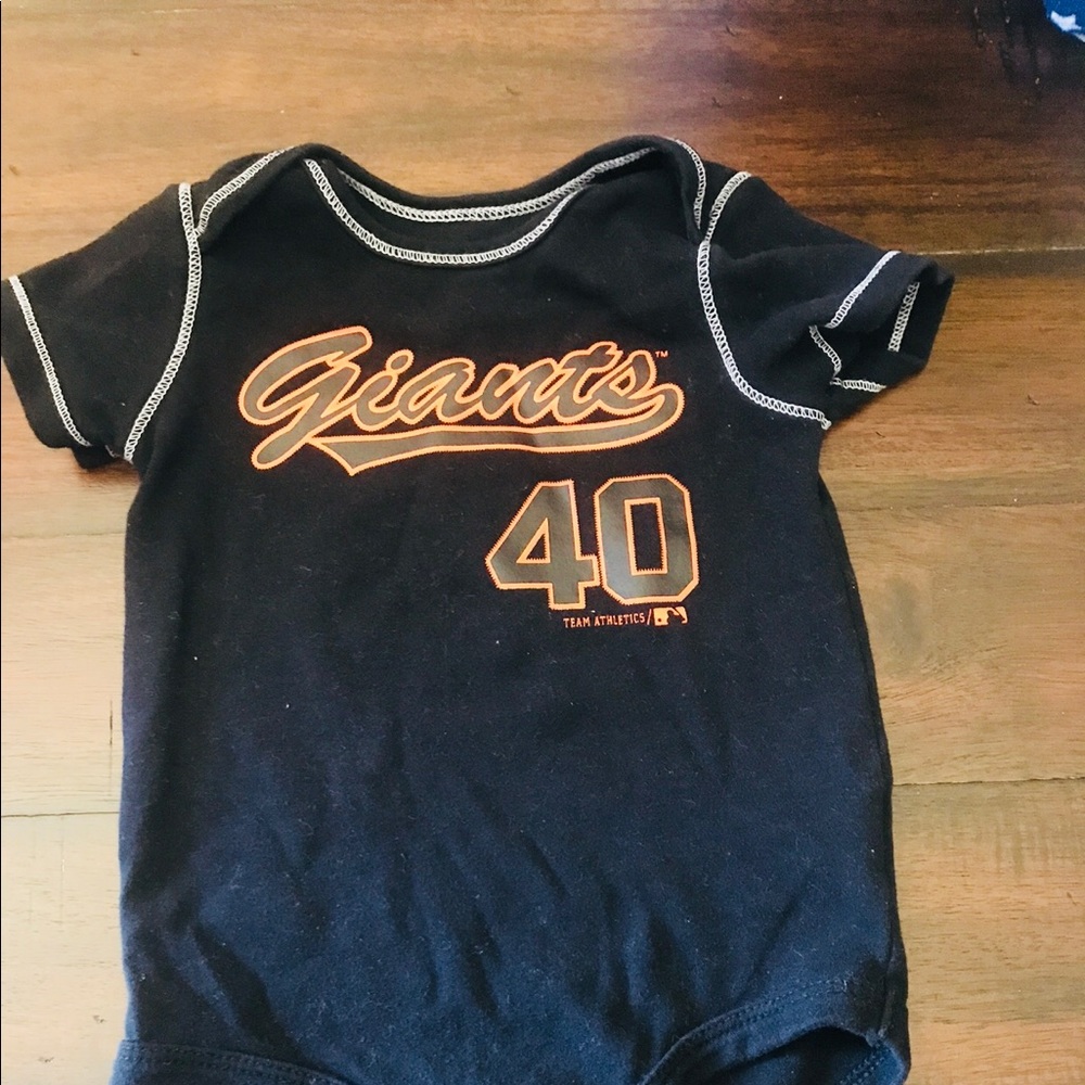 Giants bumgarner onsies #40